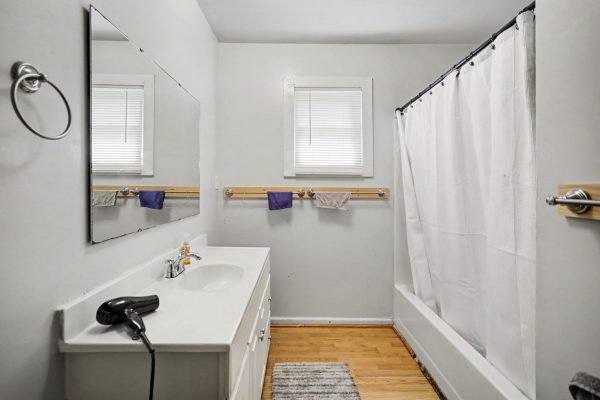 Haven North bathroom